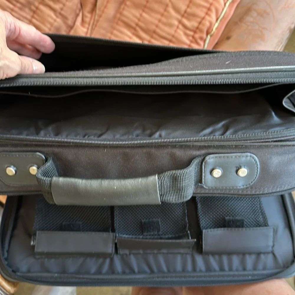 Samsonite portfolio Genuine brand not used Black Fir Laptop case Documents Brief